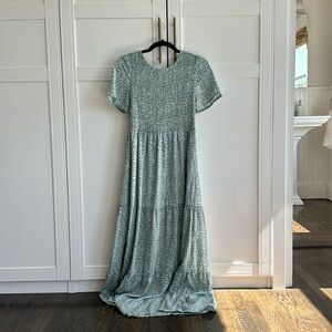 Green flowy dress, size M